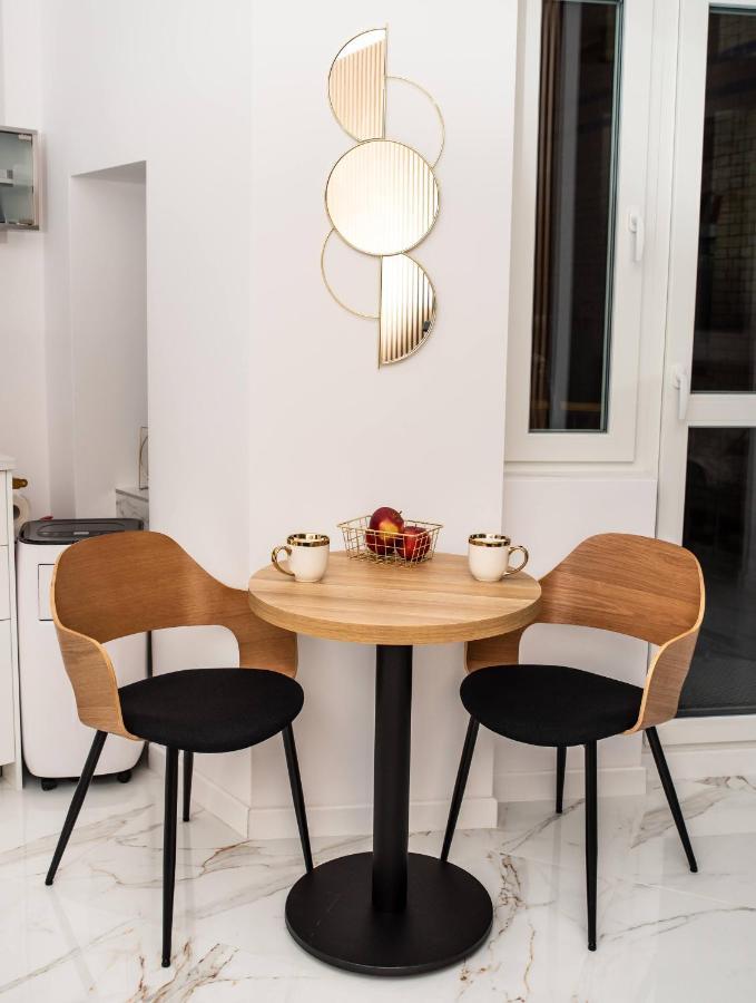 Apartamenty Yeti & Wilka W Centrum Chorzowa - Yeti Esterno foto