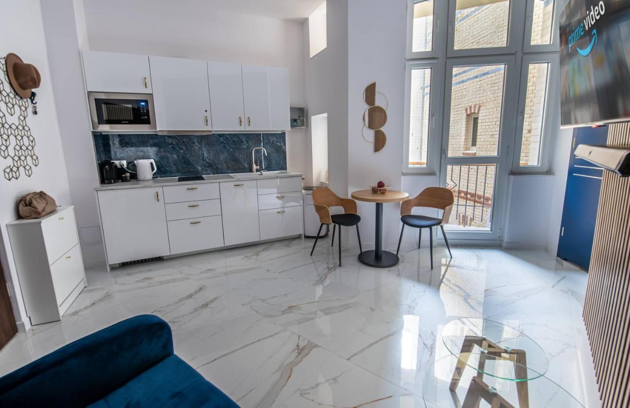Apartamenty Yeti & Wilka W Centrum Chorzowa - Yeti Esterno foto