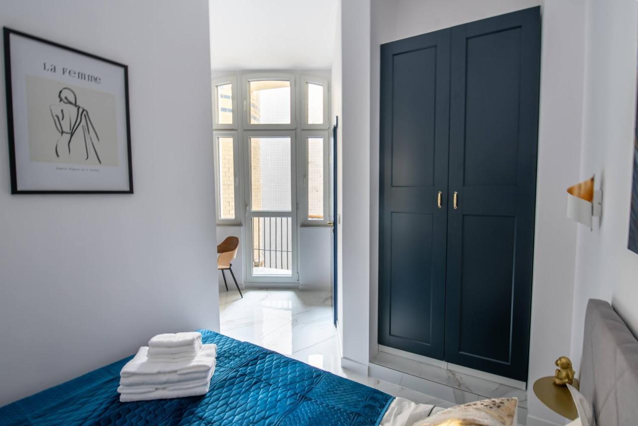 Apartamenty Yeti & Wilka W Centrum Chorzowa - Yeti Esterno foto
